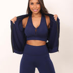 Conjunto fitness azul marinho com blusa e top